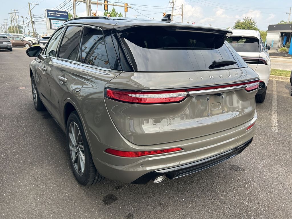 New 2025 Lincoln Corsair 2.5L AWD Grand Touring II w/ Panoramic Moonroof & Navigation SUV