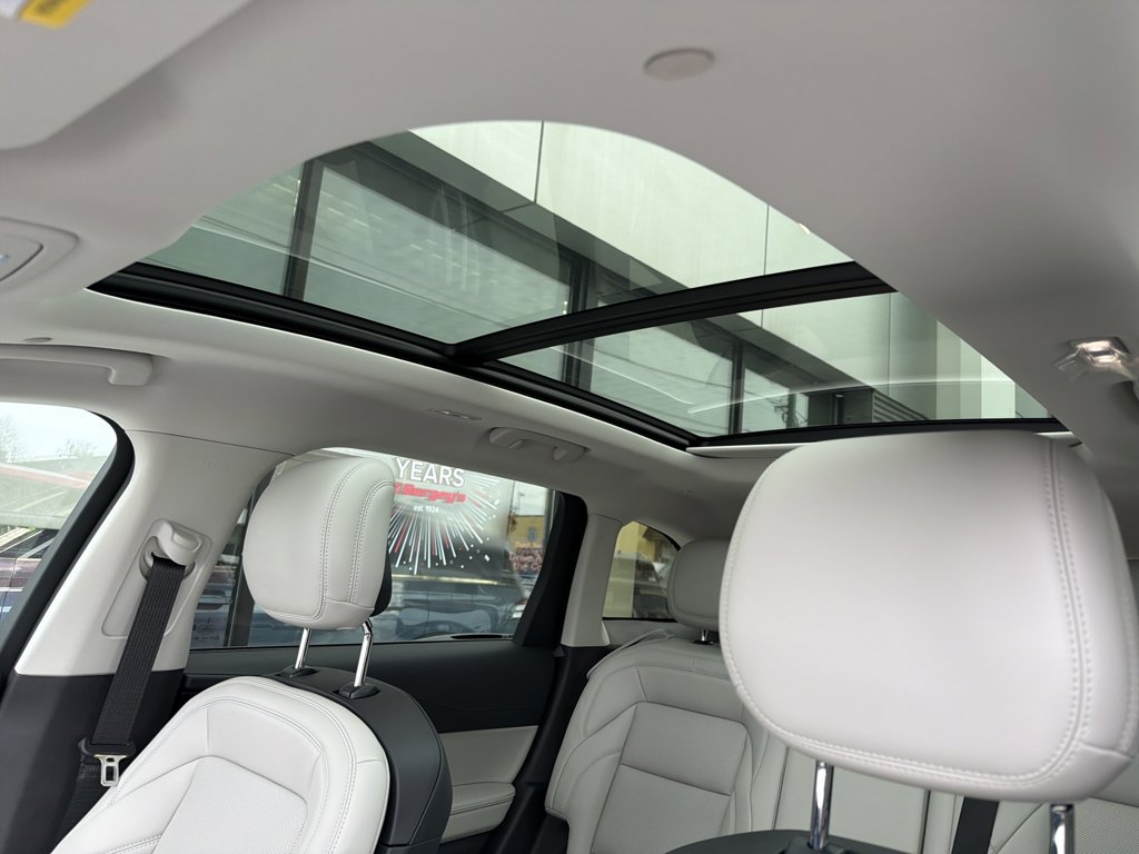 2026 Lincoln Nautilus Premiere - Photo 11