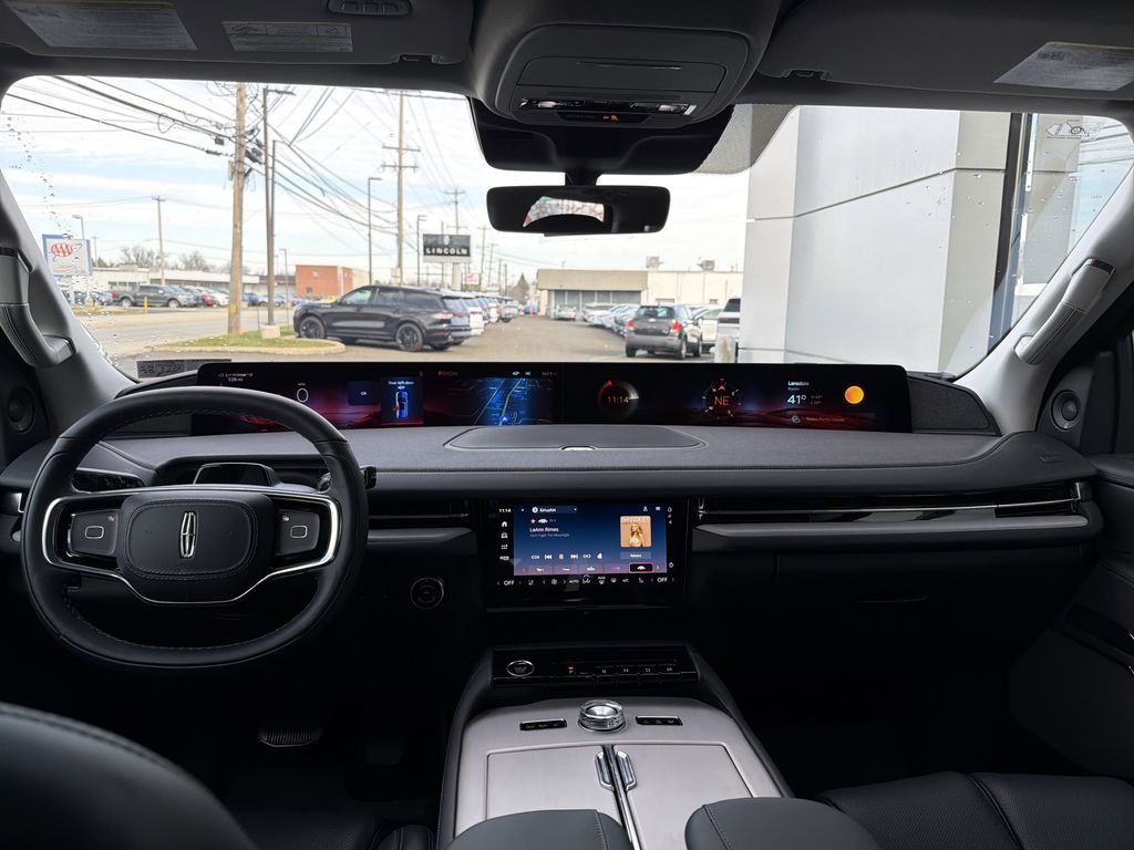 2025 Lincoln Navigator Reserve L - Photo 10