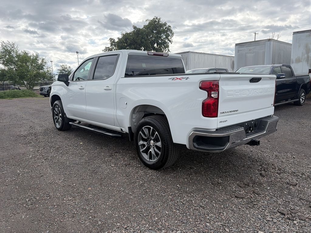 Used 2024 Chevrolet Silverado 1500 2.7T 4WD LT Crew Cab w/ Convenience & Trailering Pkg Truck