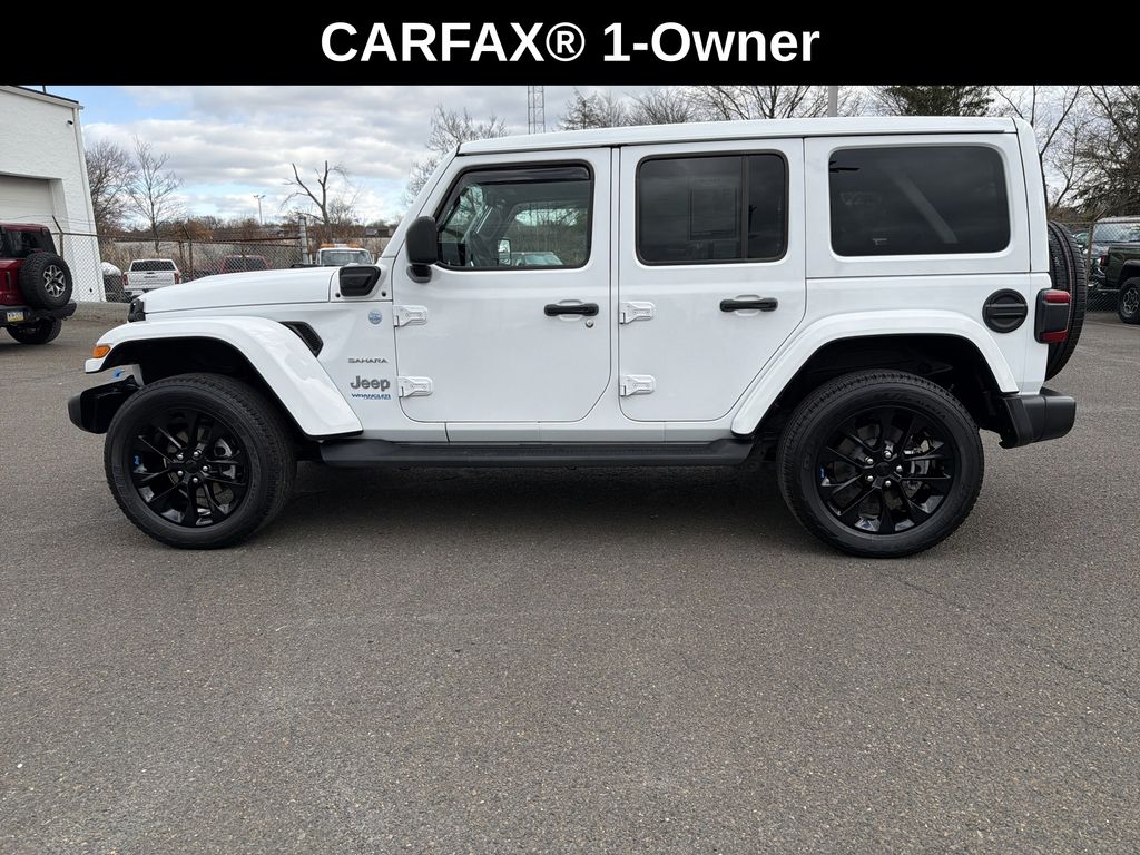 2022 Jeep Wrangler Unlimited 4xe Sahara photo 2
