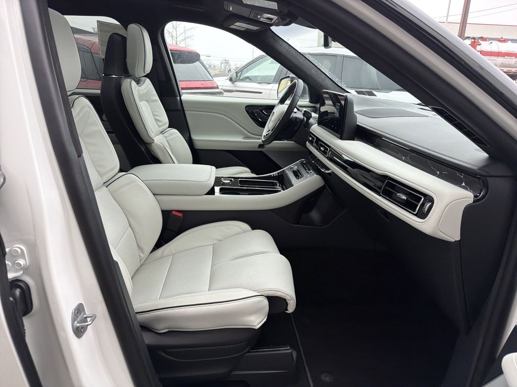 2025 Lincoln Aviator Black Label - Photo 7