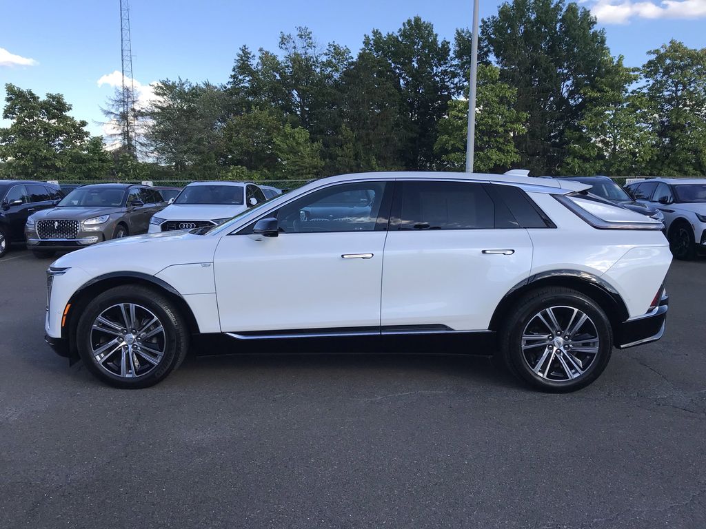 Used 2024 Cadillac LYRIQ Luxury 1 with VIN 1GYKPPRLXRZ102516 for sale in Lansdale, PA