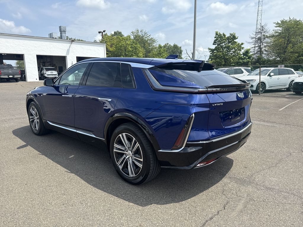 Used 2024 Cadillac LYRIQ 11.5 KW Luxury AWD w/ Navigation & Panoramic Moonroof SUV