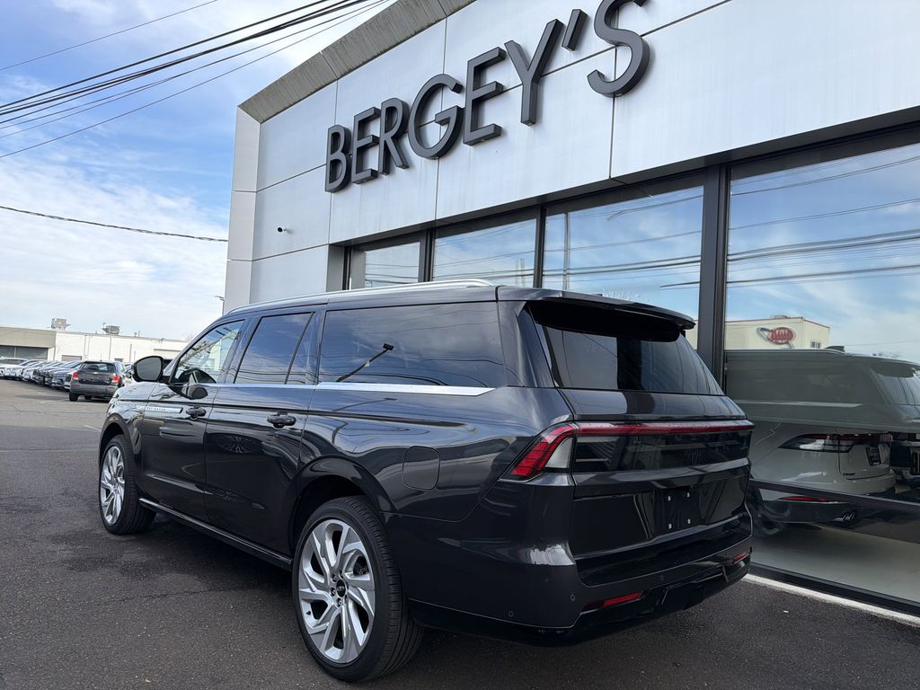 2025 Lincoln Navigator Reserve L - Photo 2