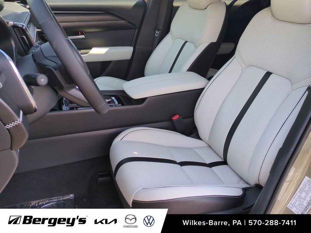 2026 Mazda CX-50 Premium Plus - Photo 11