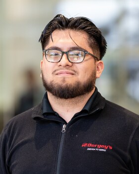 Staff member DIEGO SOSA from 960132598fef