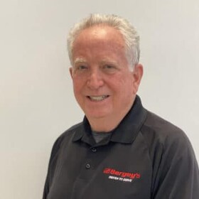 Staff member FRED STRAUS from 490a7934d981