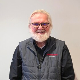 Staff member THOMAS WASHINGTON from 71cf1f255417