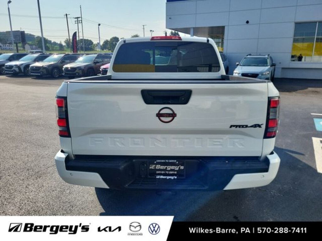 Used 2023 Nissan Frontier PRO-4X Truck Crew Cab