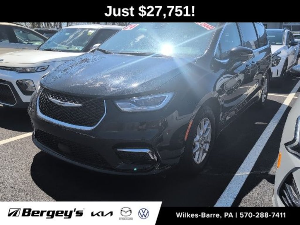 Used 2024 Chrysler Pacifica Touring L Van Passenger Van