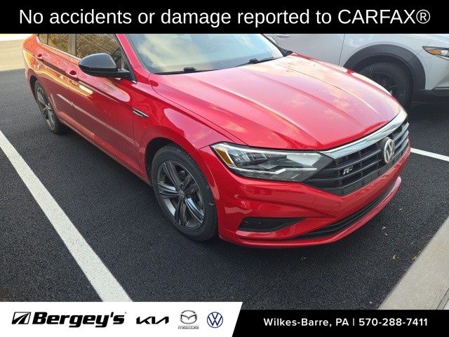 2021 Volkswagen Jetta R-Line photo 2