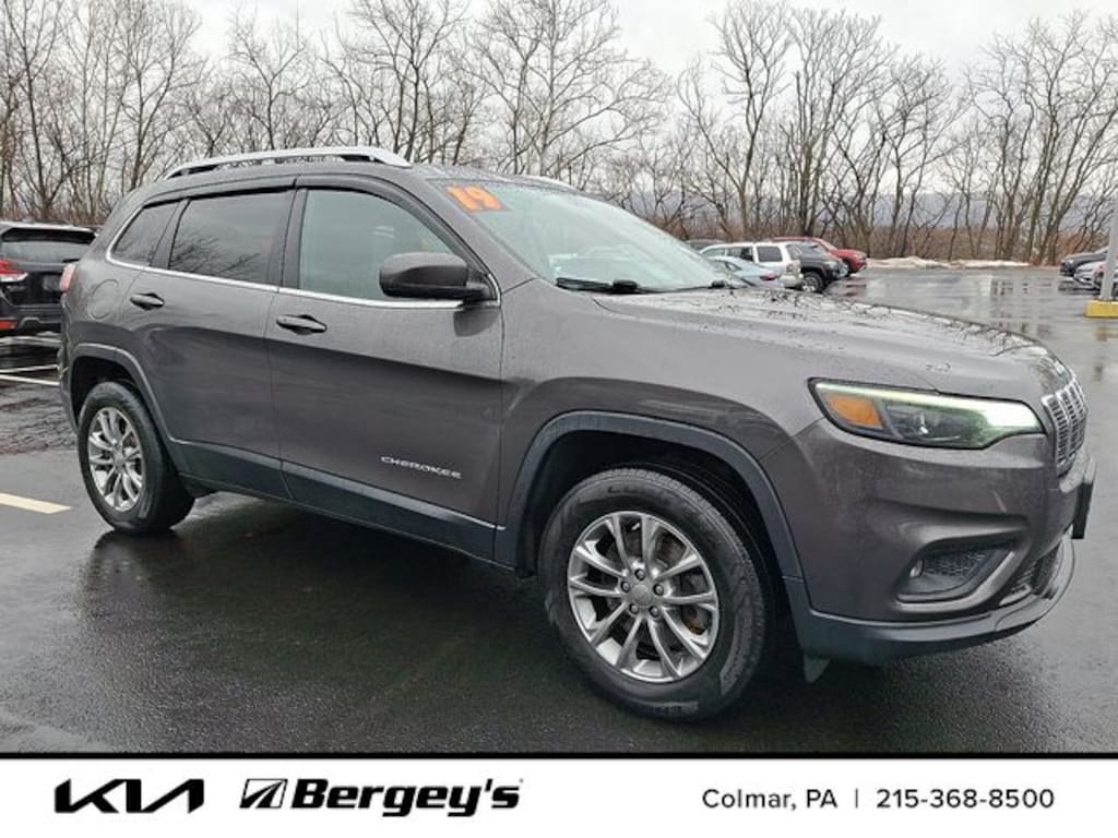 Used 2019 Jeep Cherokee Latitude Plus 4x4 SUV
