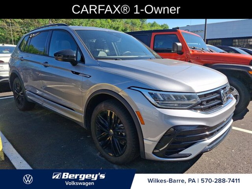 Used 2022 Volkswagen Tiguan 2.0T SE R-Line Black SUV
