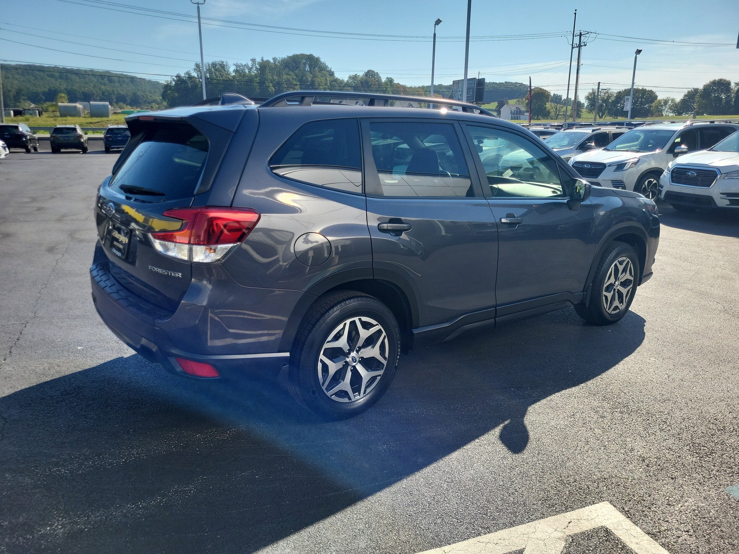 2022 Subaru Forester Premium photo 2