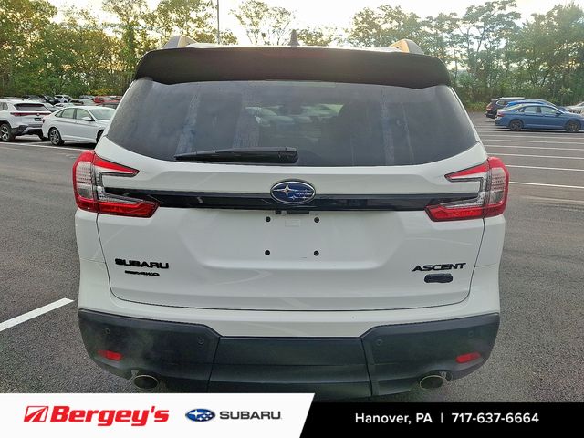 2023 Subaru Ascent Onyx Edition photo 3