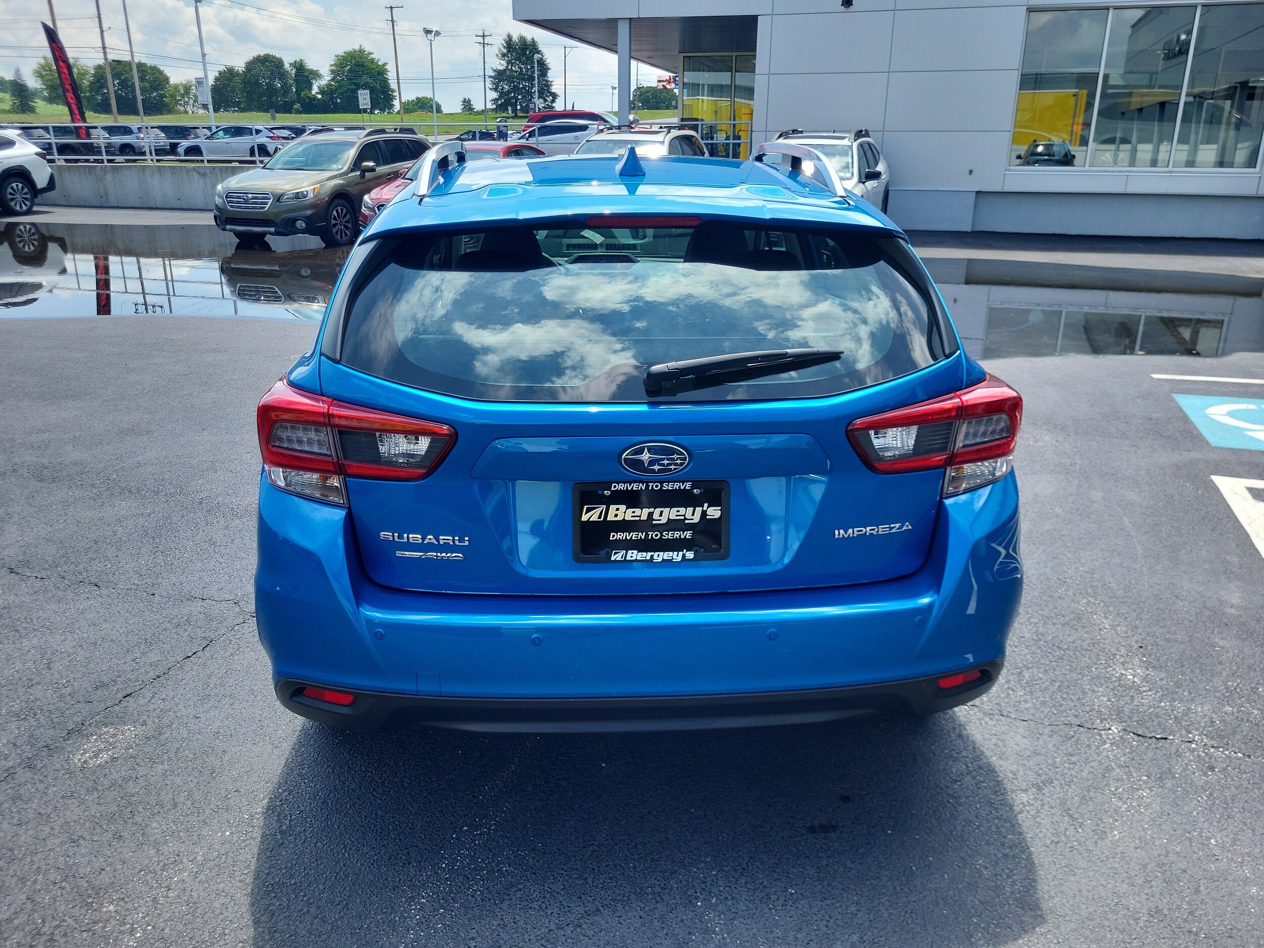 2022 Subaru Impreza Limited photo 2