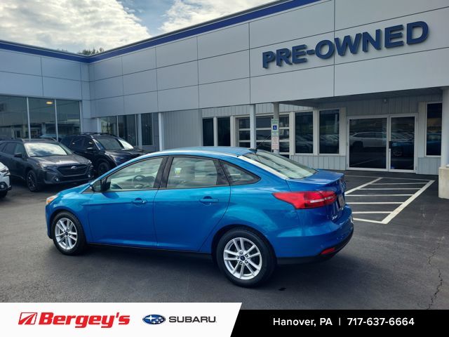 2015 Ford Focus SE photo 3