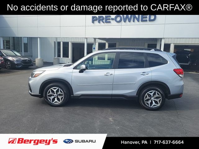 2021 Subaru Forester Premium photo 2