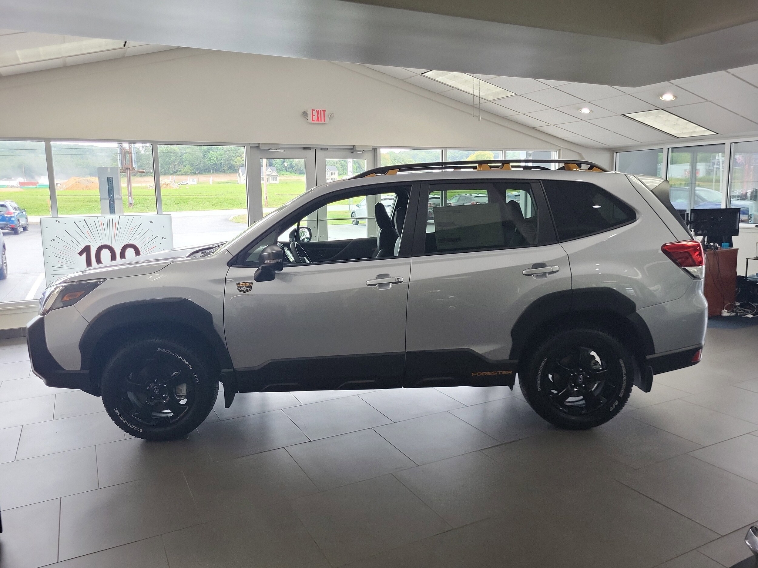 2025 Subaru Forester Wilderness photo 2