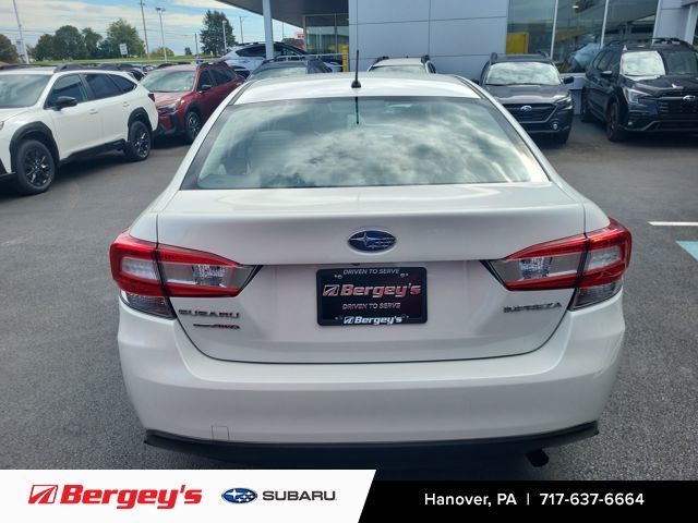 2022 Subaru Impreza Base photo 4