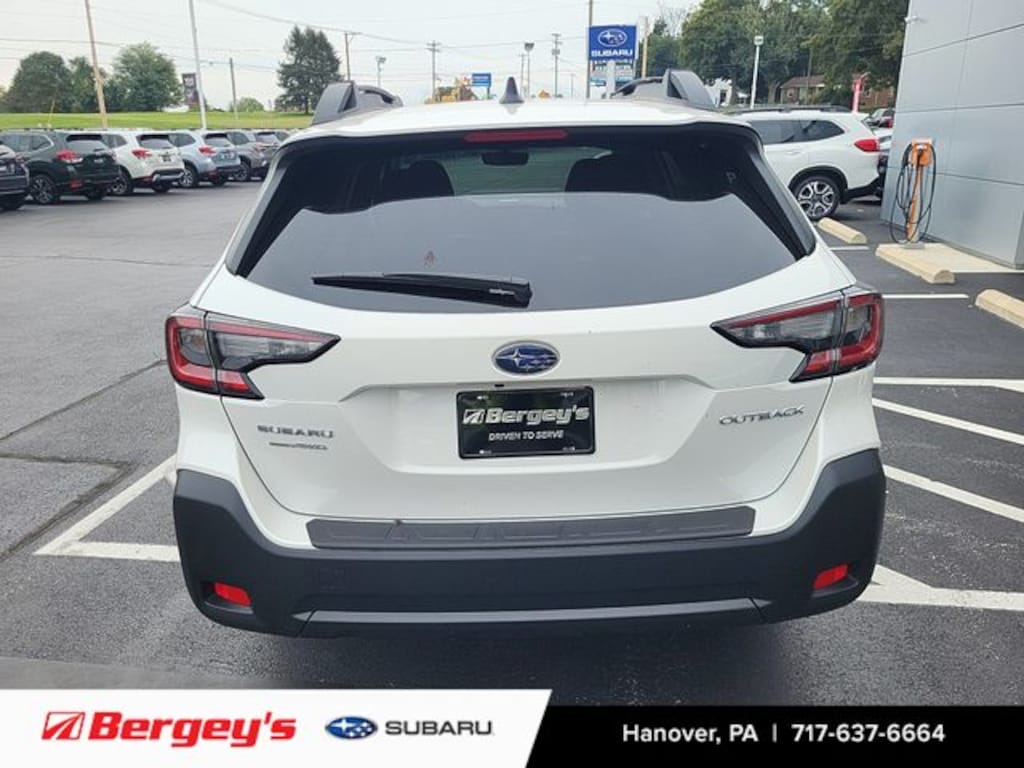 New 2025 Subaru Outback Premium SUV