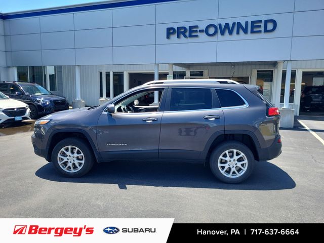 Used 2017 Jeep Cherokee Latitude with VIN 1C4PJMCSXHW606382 for sale in Hanover, PA