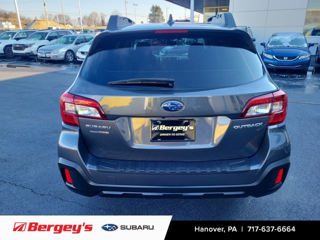 2019 Subaru Outback 2.5i Premium photo 2