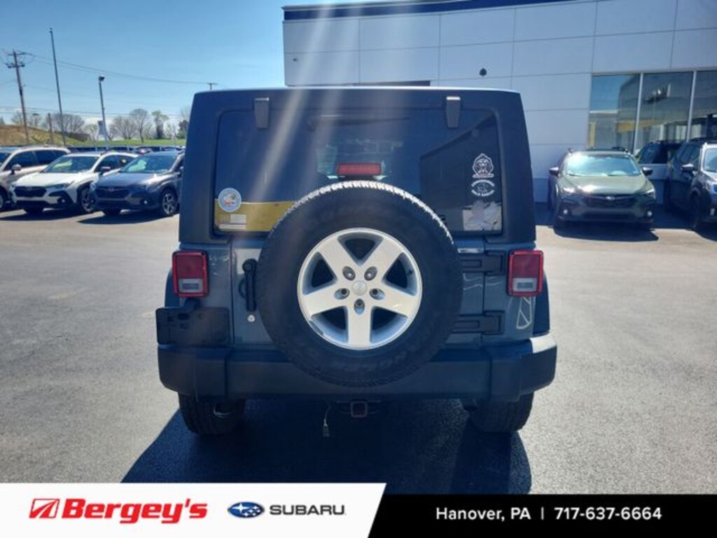 Used 2015 Jeep Wrangler Unlimited Sport SUV