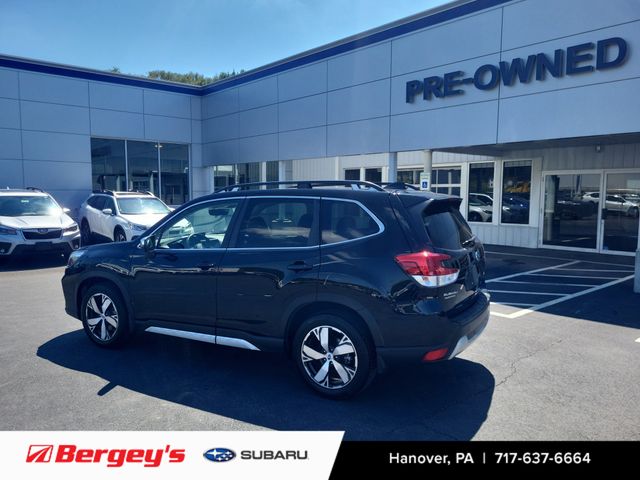 2020 Subaru Forester Touring photo 3