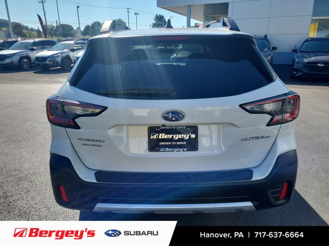2022 Subaru Outback Limited photo 3