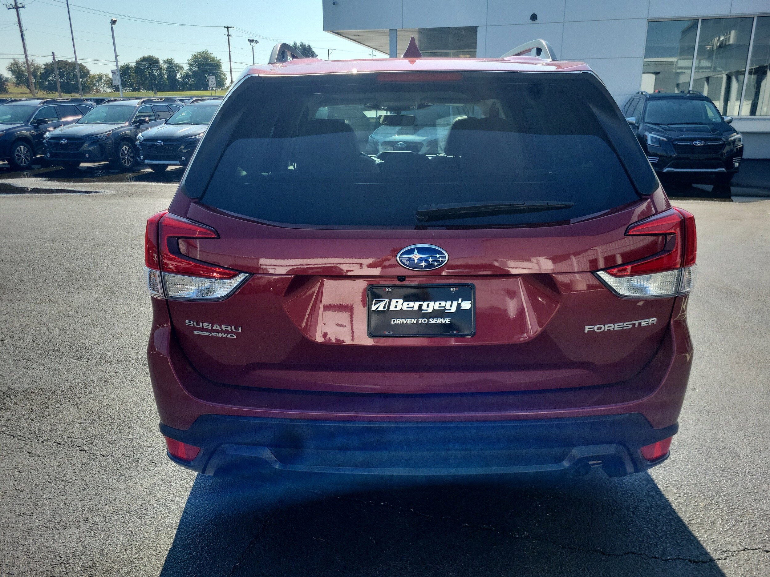 2023 Subaru Forester Premium photo 3