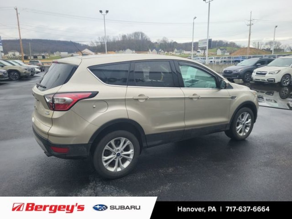 Used 2017 Ford Escape SE SUV