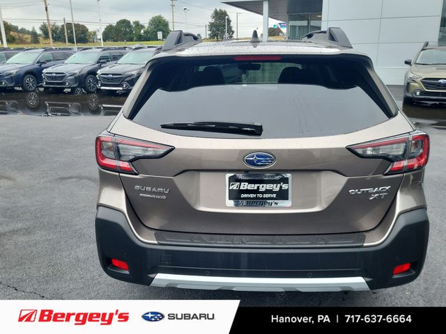 2023 Subaru Outback Limited XT photo 3