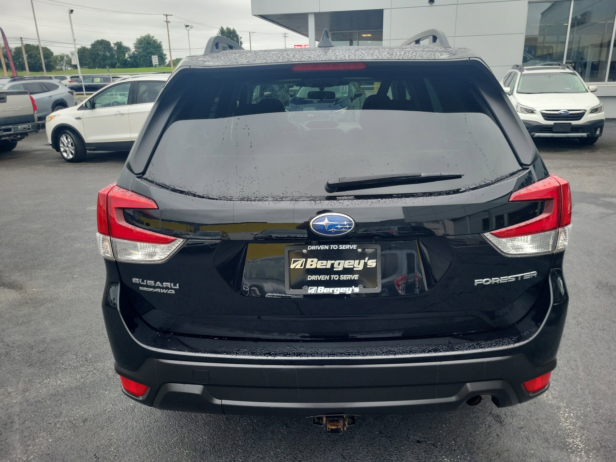 2022 Subaru Forester Premium photo 3