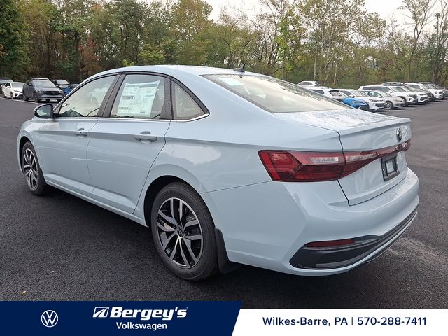 2026 Volkswagen Jetta 1.5T SE photo 3