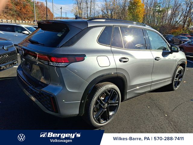 2025 Volkswagen Tiguan SE R-Line Black photo 4