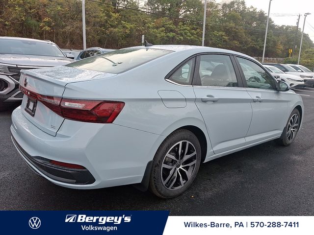 2026 Volkswagen Jetta 1.5T SE photo 4