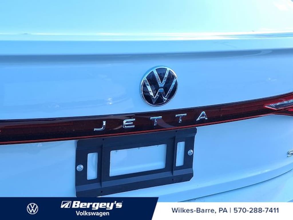 New 2026 Volkswagen Jetta 1.5T SE Sedan