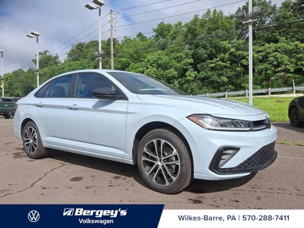 New 2025 Volkswagen Jetta 1.5T Sport Sedan