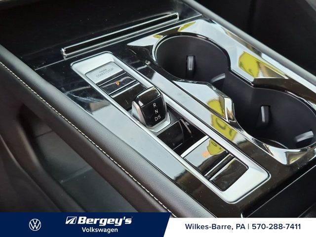 2025 Volkswagen Atlas SE w/Tech - Photo 22