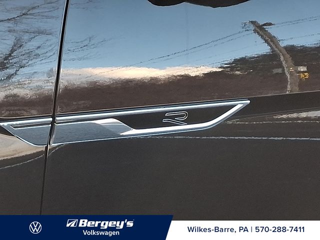 2026 Volkswagen Atlas SEL Premium R-Line photo 4