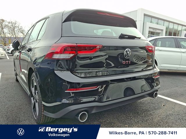 2026 Volkswagen Golf GTI SE photo 3