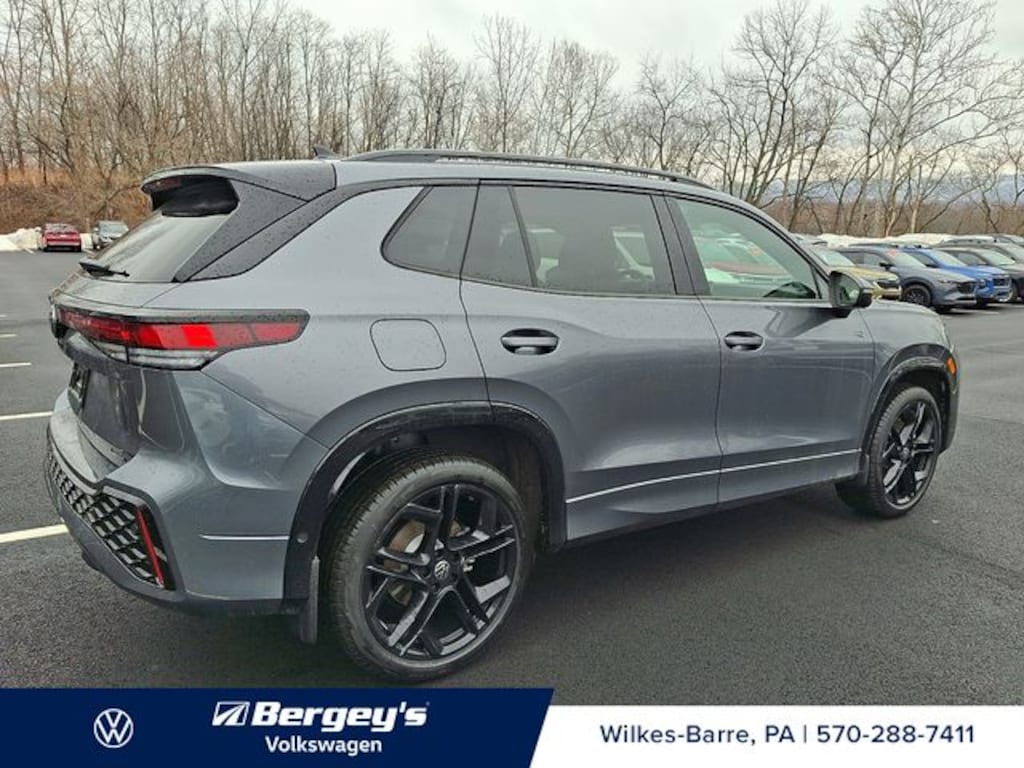 New 2026 Volkswagen Tiguan 2.0T SE R-Line Black SUV