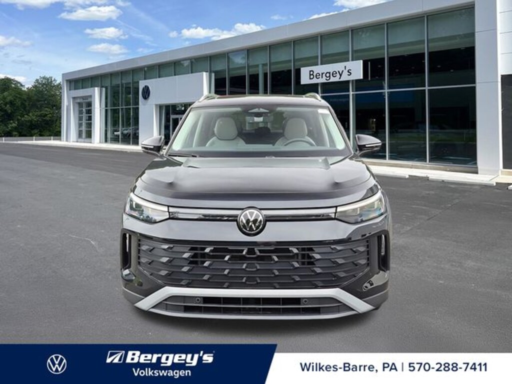 New 2026 Volkswagen Tiguan SE SUV