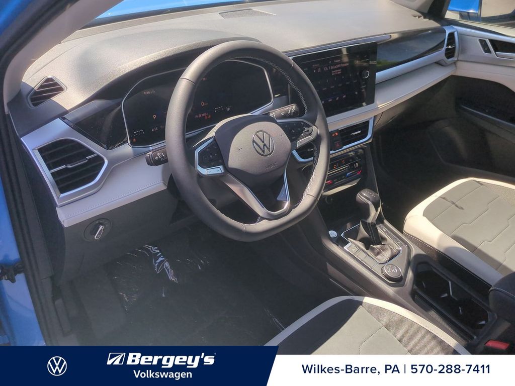 2026 Volkswagen Taos SE - Photo 13