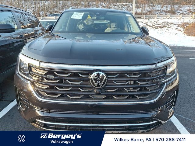 2026 Volkswagen Atlas SEL Premium R-Line photo 2