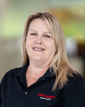 Staff member Georgeann Turner from 9624e85f9bd9