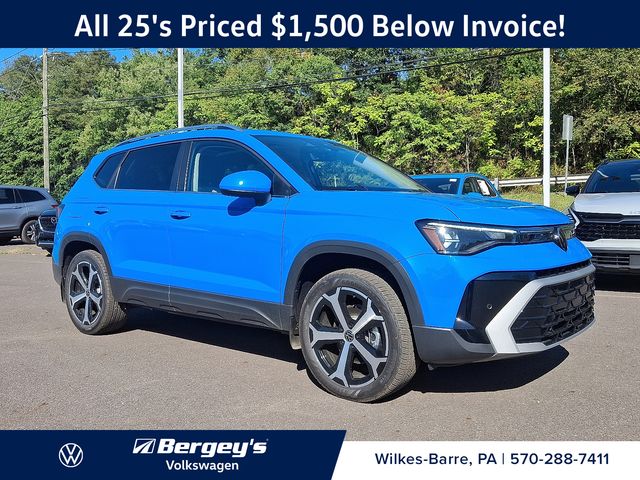 2025 Volkswagen Taos SEL's photo