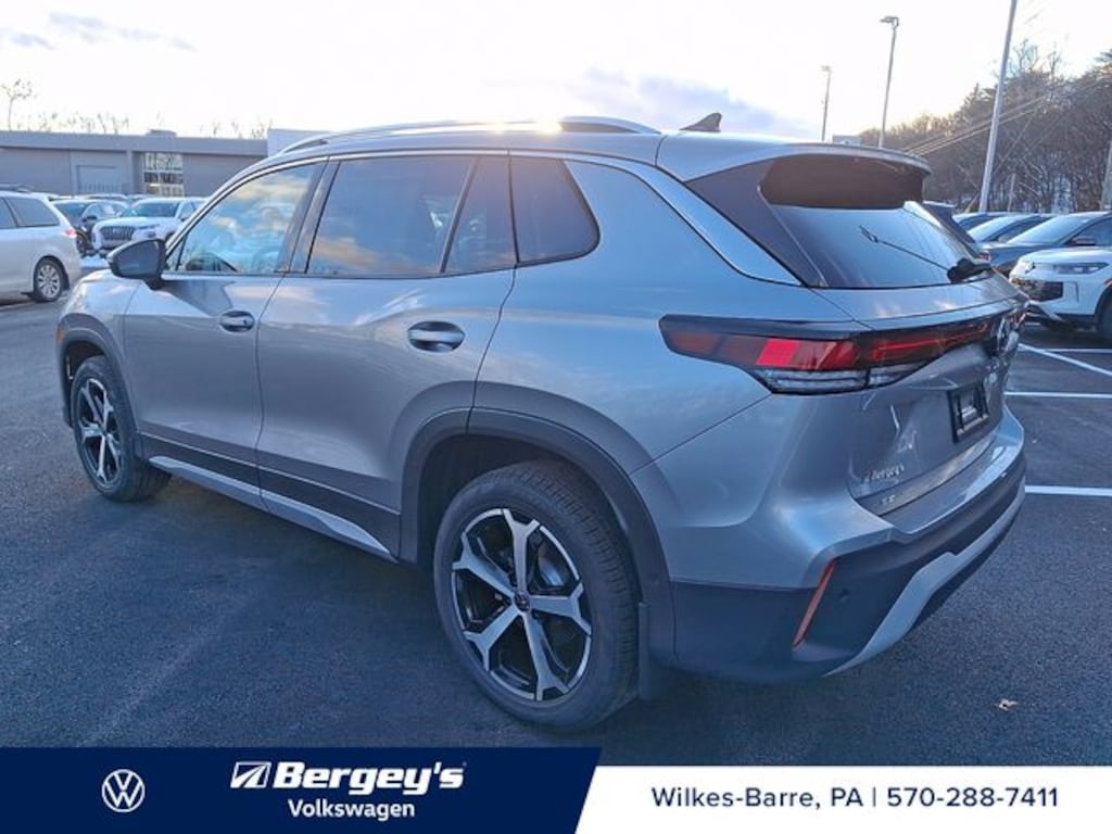 New 2026 Volkswagen Tiguan 2.0T SE SUV